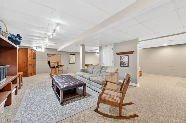 5503 Pheasants Walk Drive, North Olmsted, OH 44070