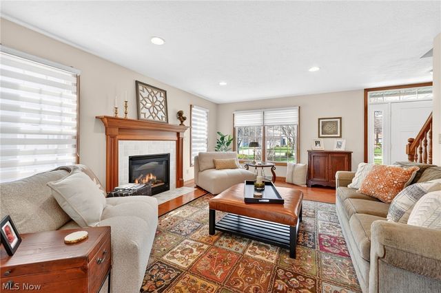 5503 Pheasants Walk Drive, North Olmsted, OH 44070