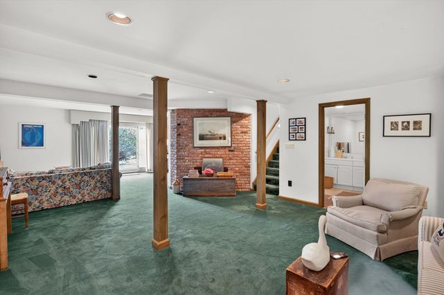 600 Fox Hill Rd, Chatham, MA 02633