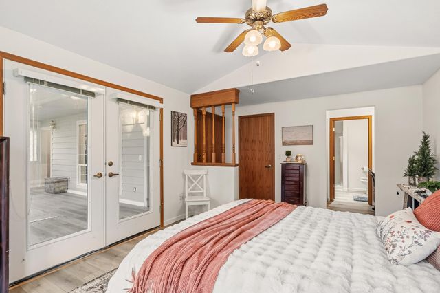 334 Village Lane, Grants Pass, OR 97527