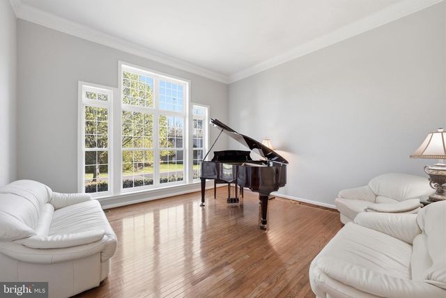 4909 SAMMY JOE DR, Fairfax, VA 22030