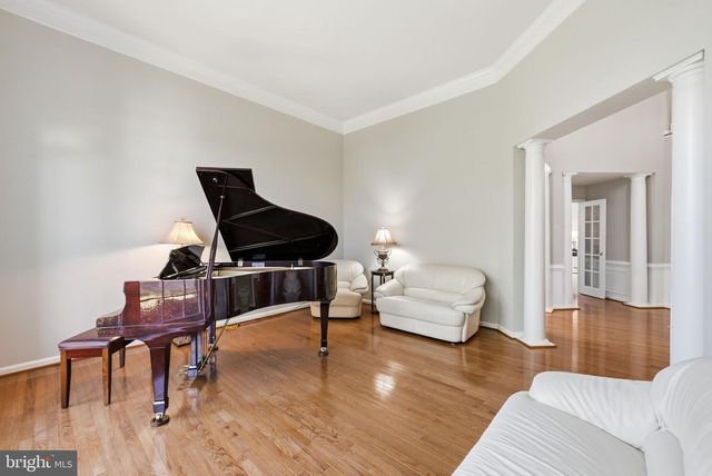 4909 SAMMY JOE DR, Fairfax, VA 22030