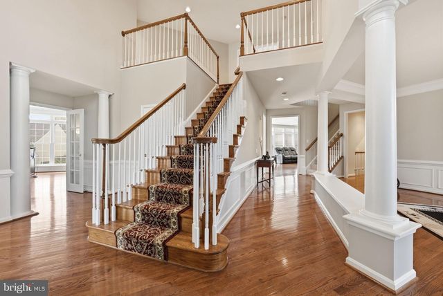 4909 SAMMY JOE DR, Fairfax, VA 22030