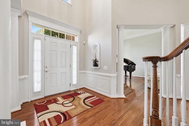 4909 SAMMY JOE DR, Fairfax, VA 22030
