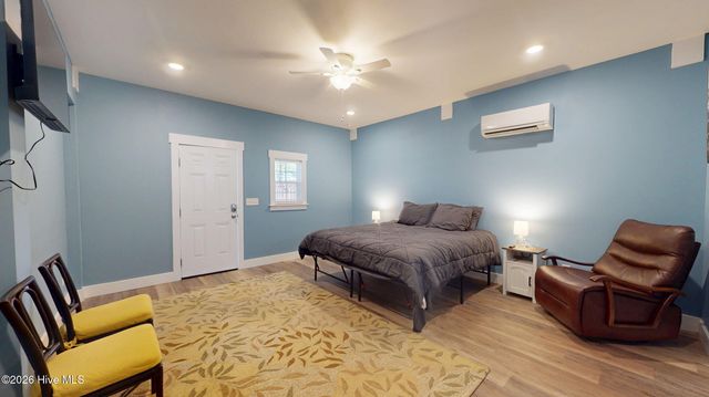 337 NE 41st Street, Oak Island, NC 28465