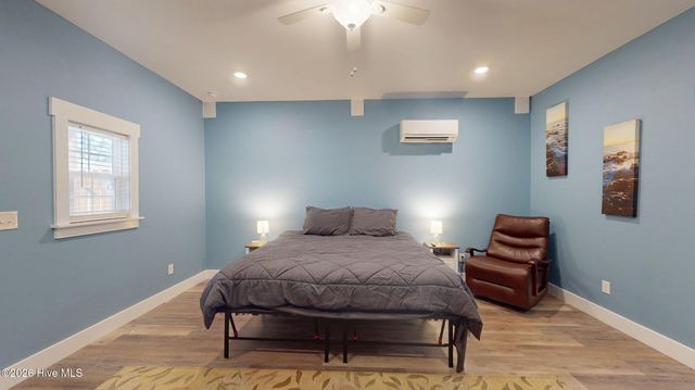 337 NE 41st Street, Oak Island, NC 28465