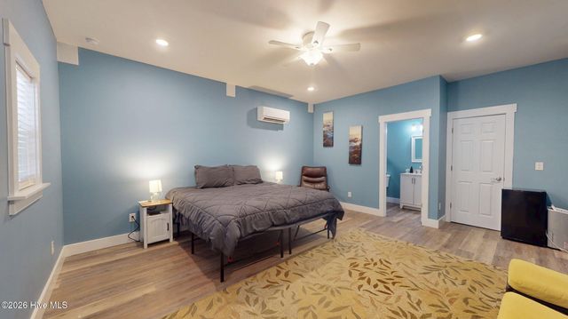 337 NE 41st Street, Oak Island, NC 28465