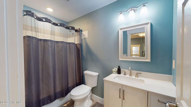 337 NE 41st Street, Oak Island, NC 28465