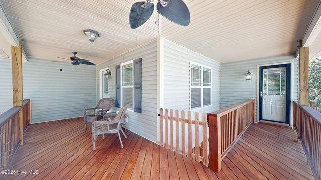 337 NE 41st Street, Oak Island, NC 28465