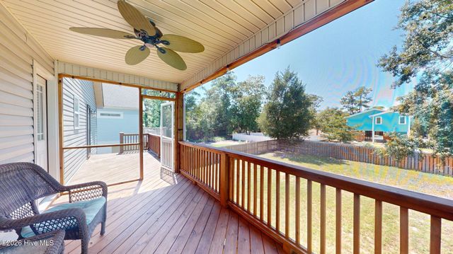 337 NE 41st Street, Oak Island, NC 28465