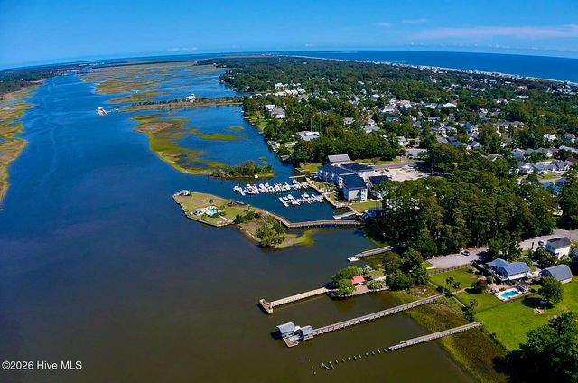 337 NE 41st Street, Oak Island, NC 28465