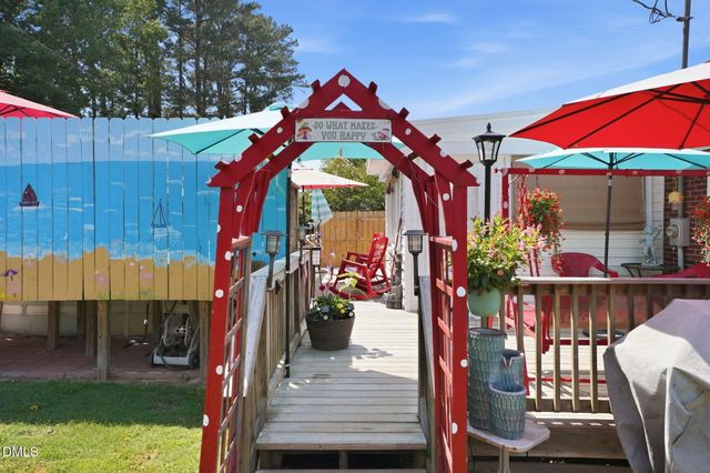 403 W Eason Street, Macclesfield, NC 27852