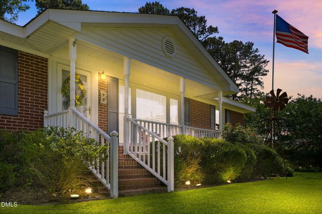 403 W Eason Street, Macclesfield, NC 27852