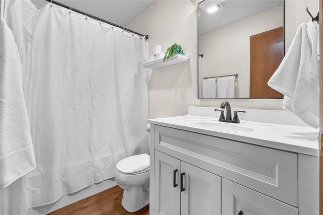 3845 92nd Drive, Urbandale, IA 50322