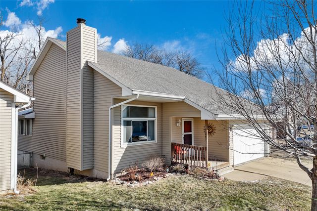 3845 92nd Drive, Urbandale, IA 50322