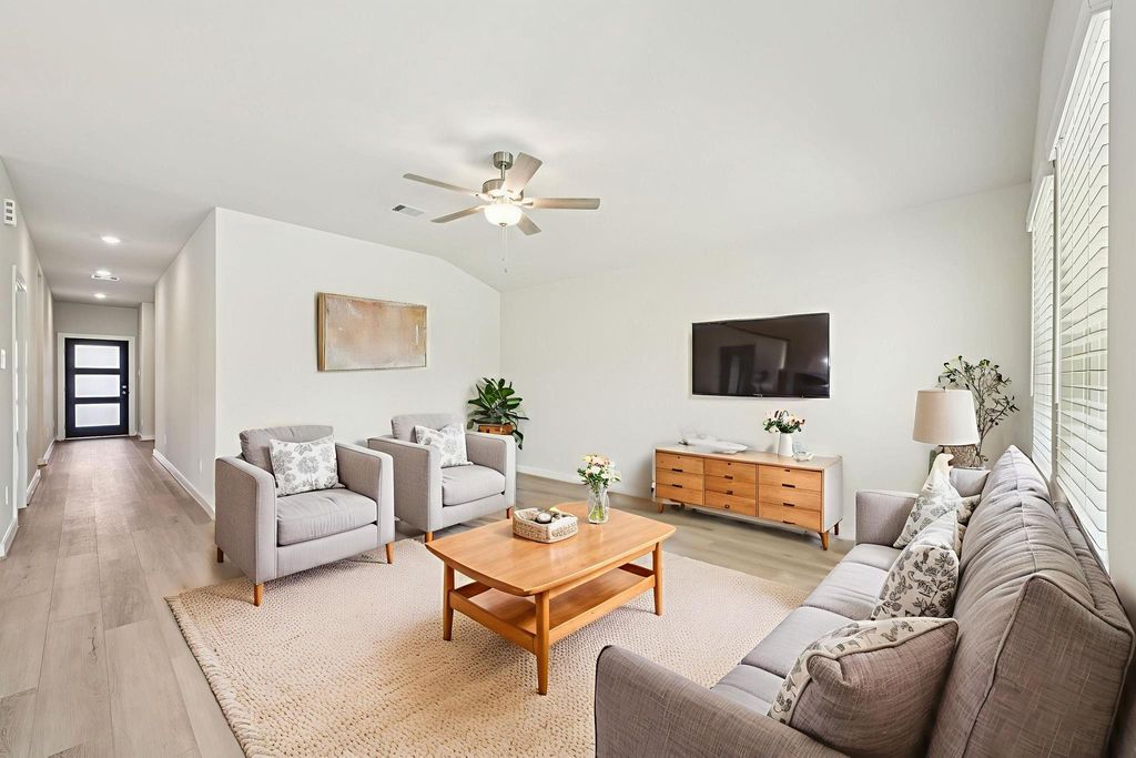 5917 Mockingbird Lodge Lane, Pearland, TX 77584