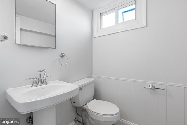 8 TREVETT BLVD, Newark, DE 19702