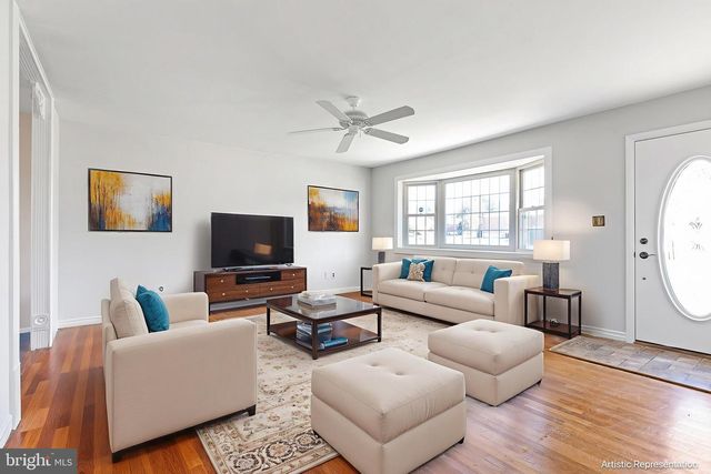 8 TREVETT BLVD, Newark, DE 19702