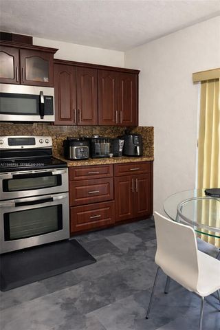 2190 W 60th Street 21201, Hialeah, FL 33016