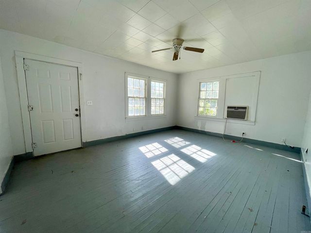 304 Plaza Avenue, Trumann, AR 72472