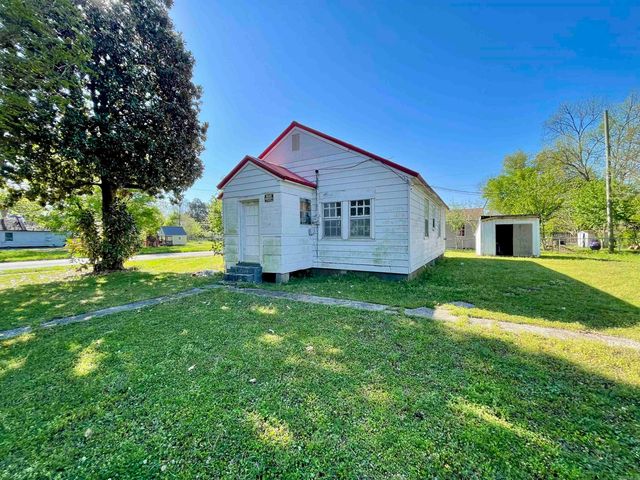 304 Plaza Avenue, Trumann, AR 72472