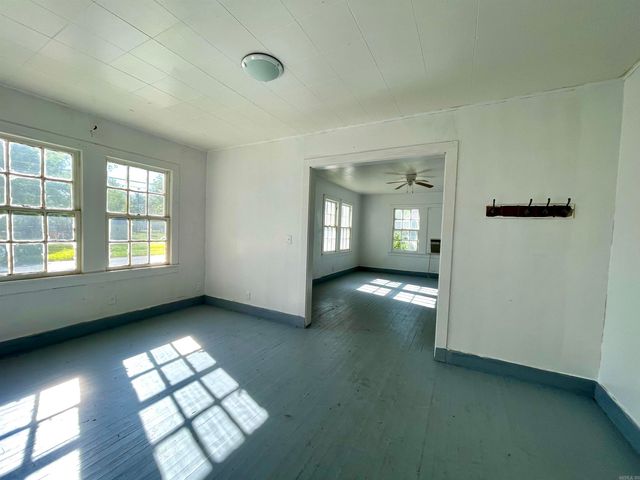 304 Plaza Avenue, Trumann, AR 72472