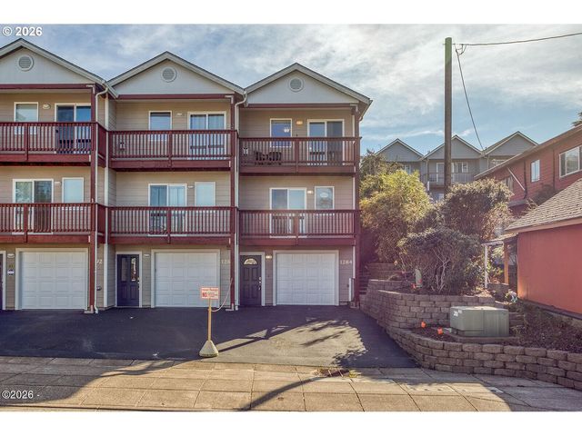 1284 Nw 15TH St, Lincoln City, OR 97367