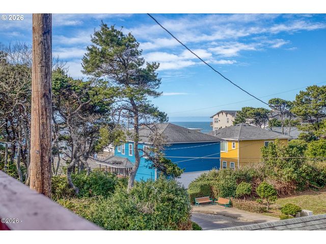 1284 Nw 15TH St, Lincoln City, OR 97367