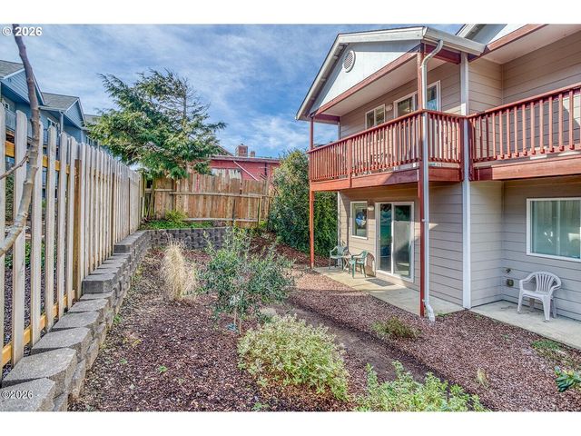 1284 Nw 15TH St, Lincoln City, OR 97367