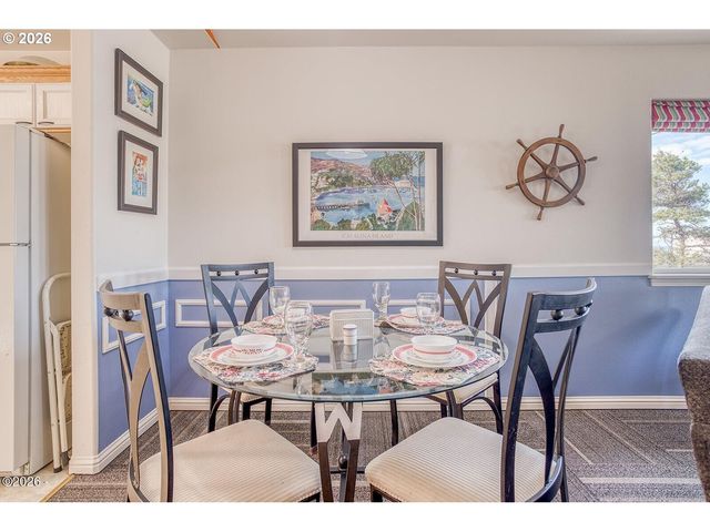 1284 Nw 15TH St, Lincoln City, OR 97367