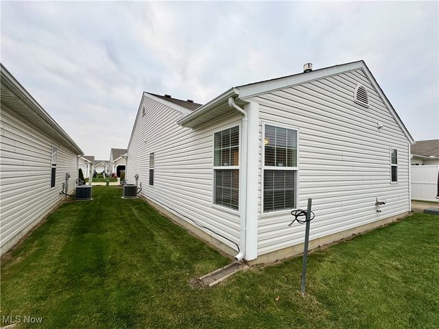 118 Carrington Court, Elyria, OH 44035