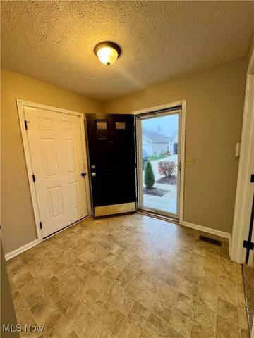 118 Carrington Court, Elyria, OH 44035