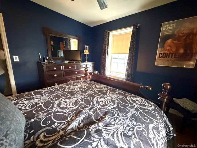 54-17 31 Avenue 3K, Woodside, NY 11377
