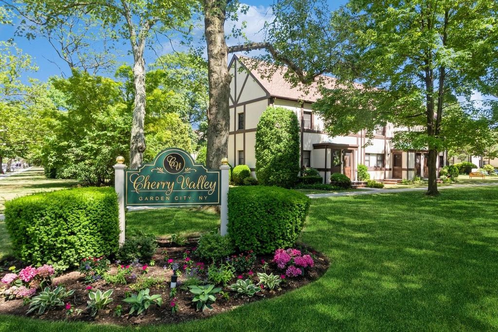 109 15th G 2, Garden City, NY 11530
