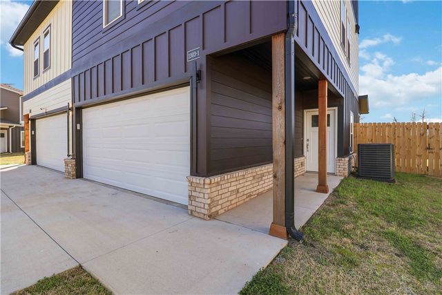 1303 SW Poigai 1 & 2, Bentonville, AR 72713