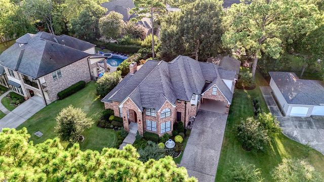240 Edgewood Dr, Montgomery, TX 77356