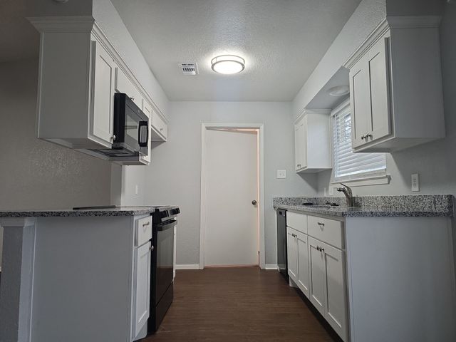 5821 Fair Wind Street, Fort Worth, TX 76135