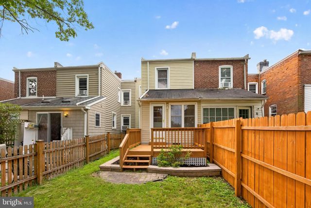 408 S 9TH ST, Perkasie, PA 18944