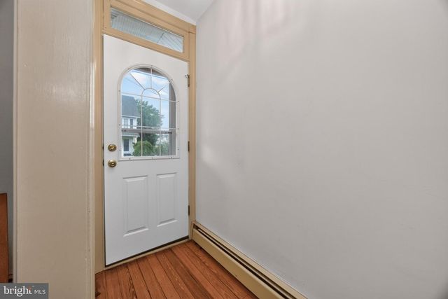 408 S 9TH ST, Perkasie, PA 18944