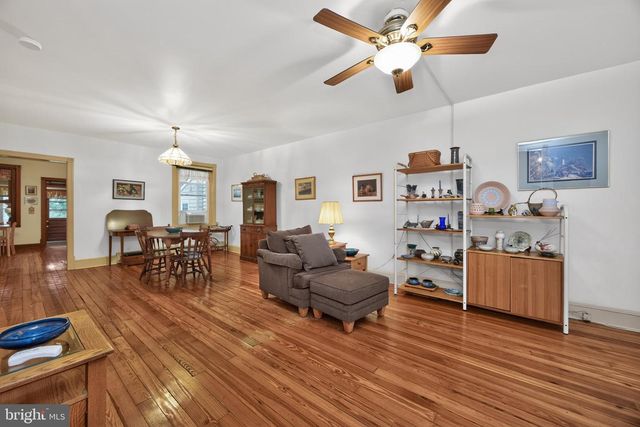 408 S 9TH ST, Perkasie, PA 18944