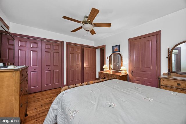 408 S 9TH ST, Perkasie, PA 18944