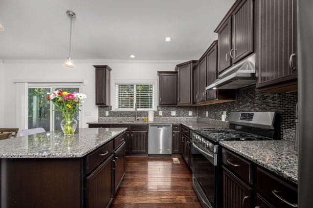 441 Valley Spring Dr, Mount Juliet, TN 37122