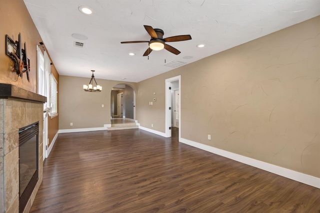 217 Earl Ave, Roseville, CA 95678