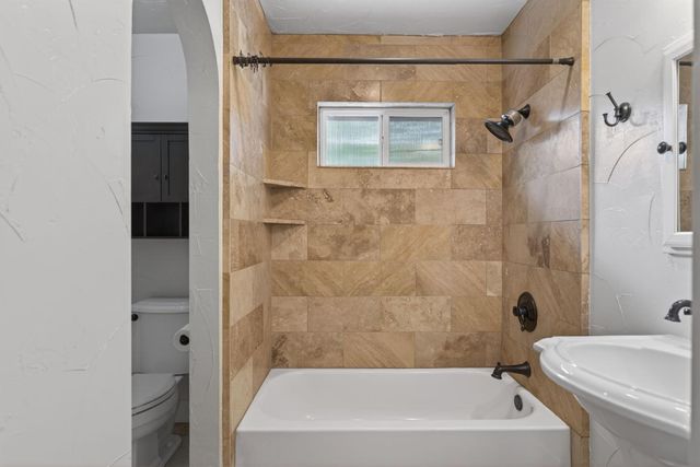 217 Earl Ave, Roseville, CA 95678