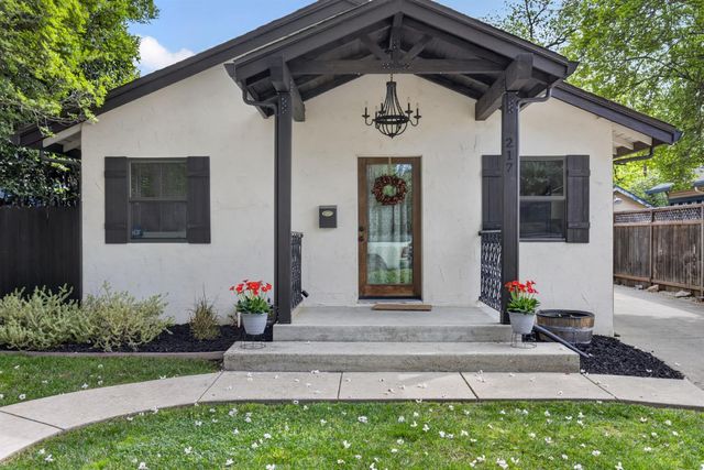 217 Earl Ave, Roseville, CA 95678