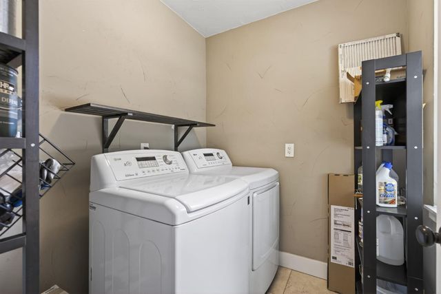 217 Earl Ave, Roseville, CA 95678