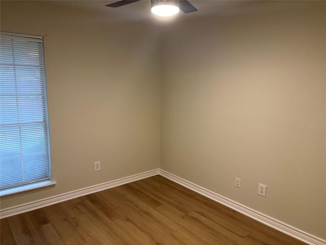 1015 E Yager LN 83, Austin, TX 78753