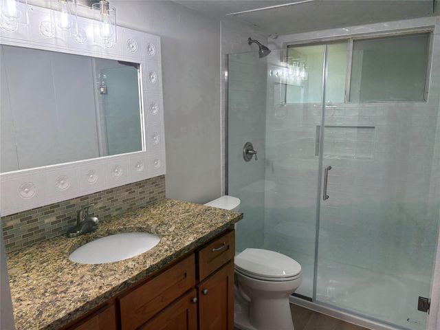 1015 E Yager LN 83, Austin, TX 78753