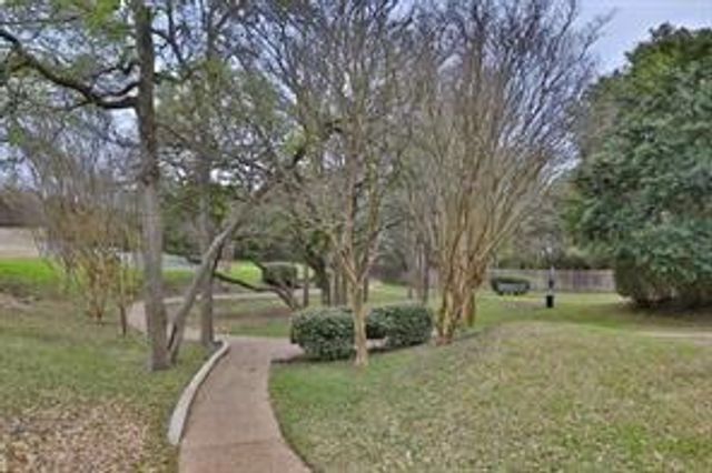 1015 E Yager LN 83, Austin, TX 78753