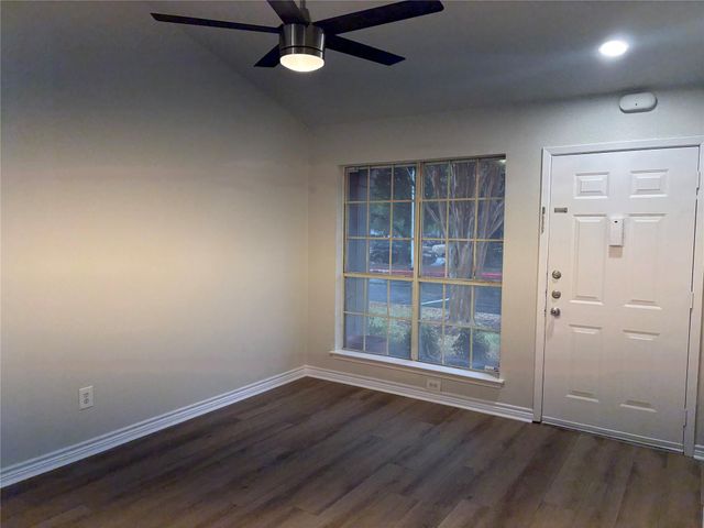 1015 E Yager LN 83, Austin, TX 78753